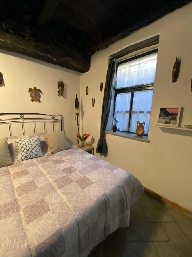 La Casa Nei Vicoli: In Centro A Due Passi Dal Lago مانديلو ديل لاريو المظهر الخارجي الصورة